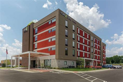 louisville kentucky hotels near churchill downs|Top Hotels Closest to Churchill Downs from $80 .